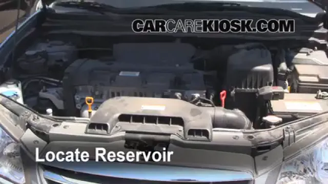 2010 Hyundai Elantra GLS 2.0L 4 Cyl. Líquido limpiaparabrisas Agregar líquido